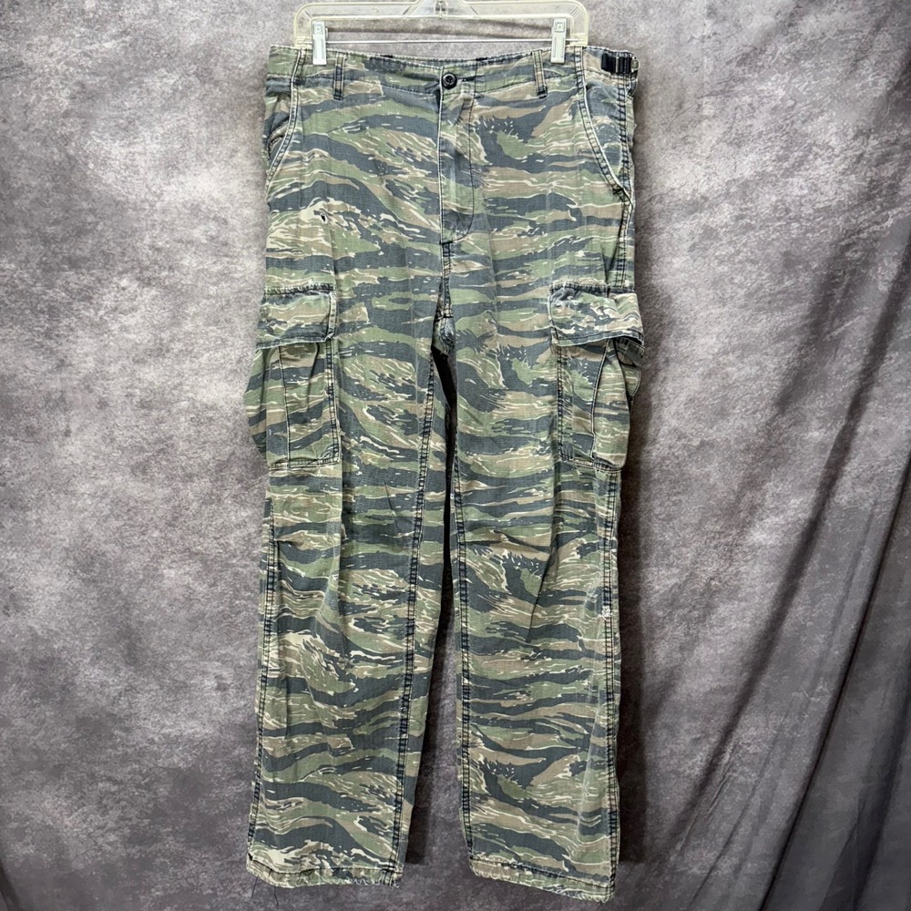 Rothco Tiger Stripe Camo Ripstop Cargo Pants Mens Size M Reg THRASHED Holes